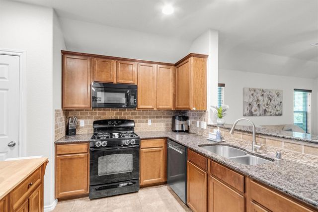 1700 Fall Forest Court, Conroe, TX 77301