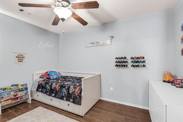 1700 Fall Forest Court, Conroe, TX 77301