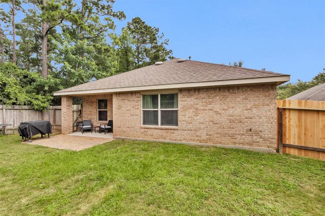 1700 Fall Forest Court, Conroe, TX 77301