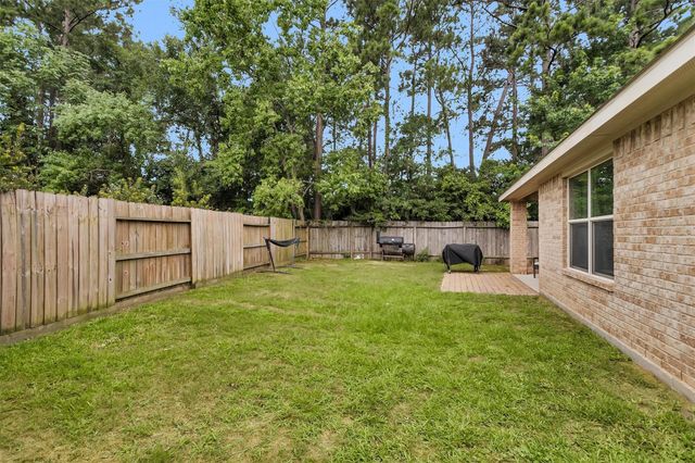 1700 Fall Forest Court, Conroe, TX 77301