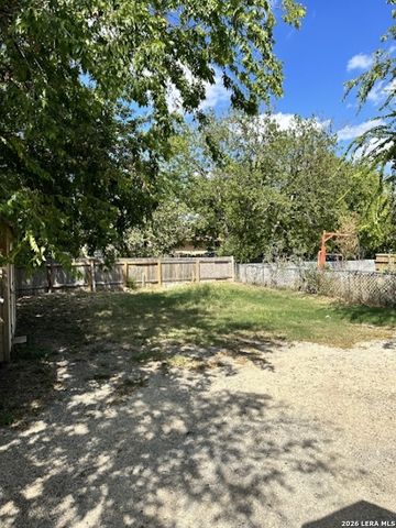 507 Cantrell B, San Antonio, TX 78221