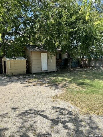 507 Cantrell B, San Antonio, TX 78221