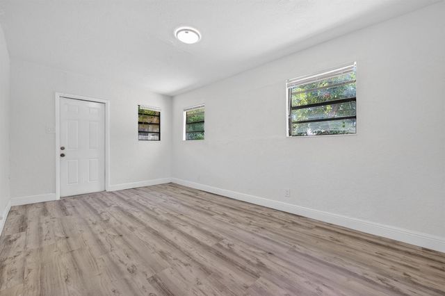 261 NE 22nd Street, Pompano Beach, FL 33060