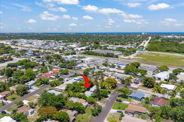 261 NE 22nd Street, Pompano Beach, FL 33060