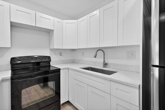 261 NE 22nd Street, Pompano Beach, FL 33060