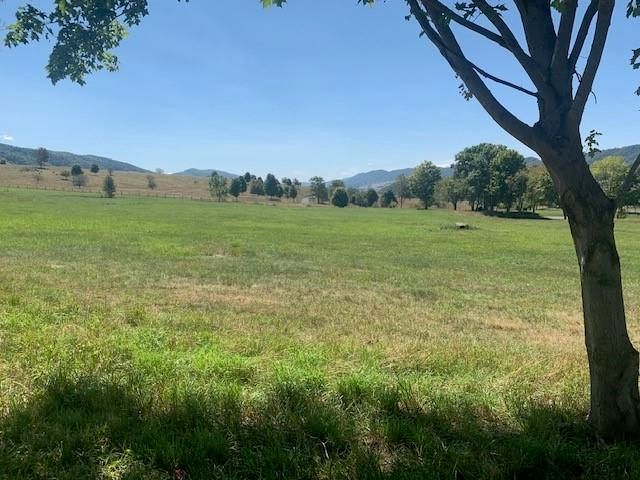 4600 MOUNTAIN TPKE, Monterey, VA 24465