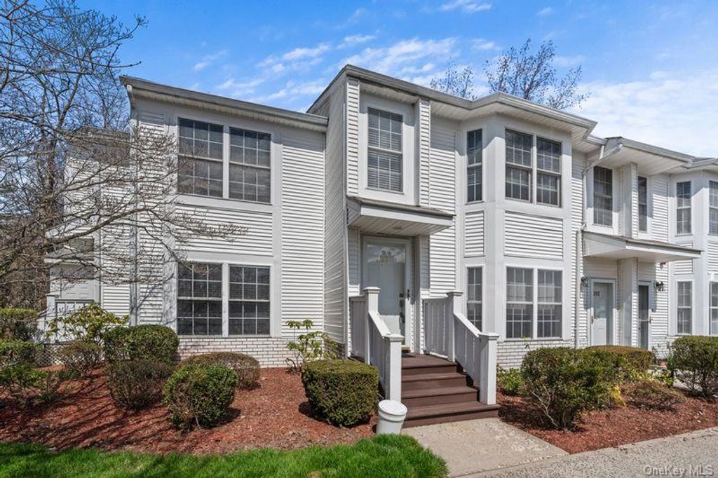 355 Old Tarrytown Road 206, White Plains, NY 10603
