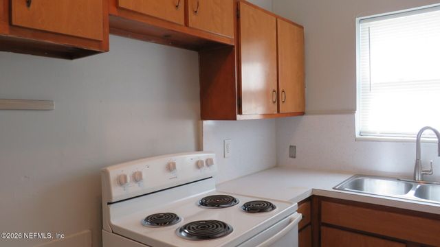 1935 SAN MARCO Boulevard 16, Jacksonville, FL 32207
