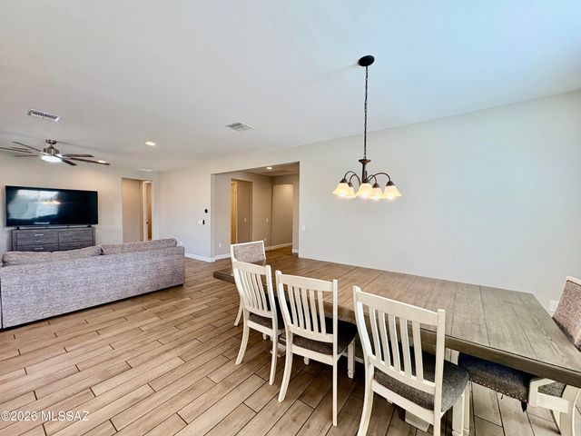 9709 E Holbert Trail, Tucson, AZ 85747