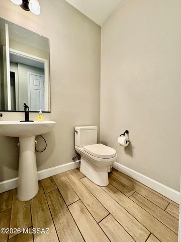 9709 E Holbert Trail, Tucson, AZ 85747