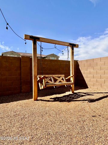 9709 E Holbert Trail, Tucson, AZ 85747