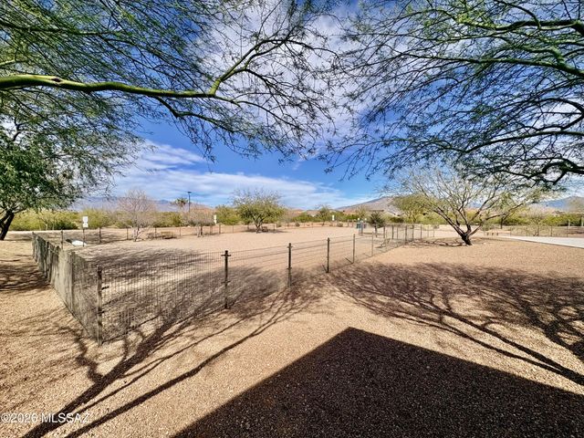 9709 E Holbert Trail, Tucson, AZ 85747