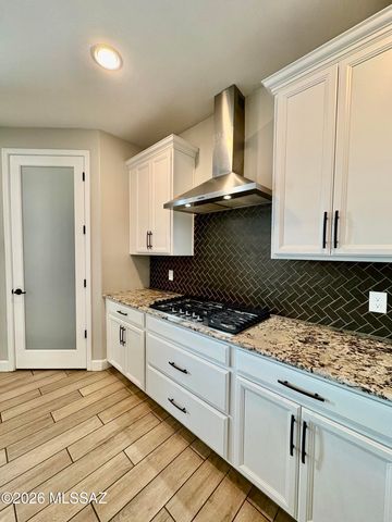 9709 E Holbert Trail, Tucson, AZ 85747