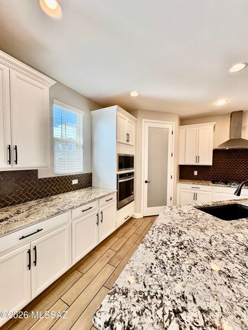 9709 E Holbert Trail, Tucson, AZ 85747