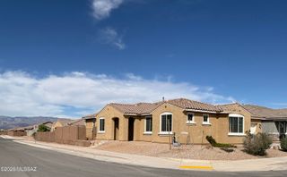 9709 E Holbert Trail, Tucson, AZ 85747