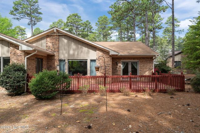 815 Myrtlewood Court, Southern Pines, NC 28387