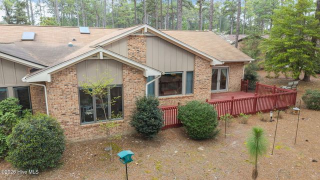 815 Myrtlewood Court, Southern Pines, NC 28387