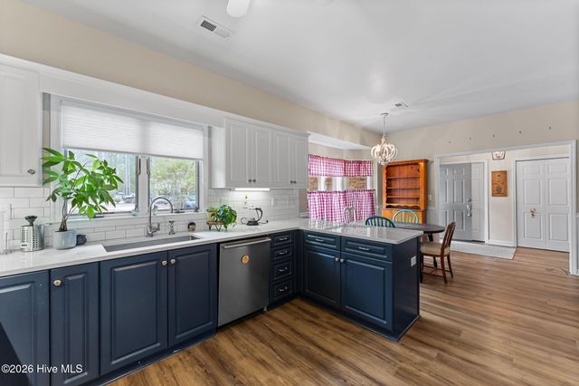 815 Myrtlewood Court, Southern Pines, NC 28387