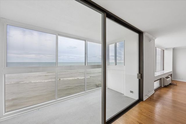 1500 Sheridan Road 6H, Wilmette, IL 60091