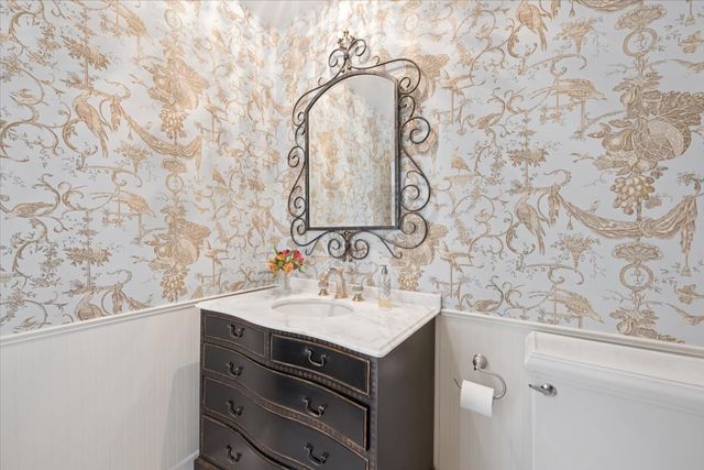 1500 Sheridan Road 6H, Wilmette, IL 60091