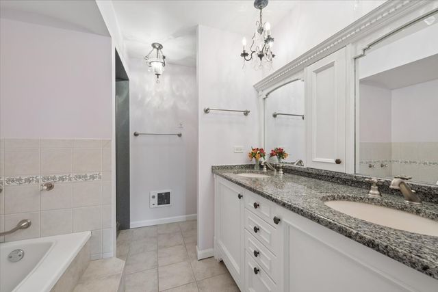 1500 Sheridan Road 6H, Wilmette, IL 60091