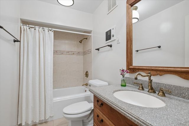 1500 Sheridan Road 6H, Wilmette, IL 60091