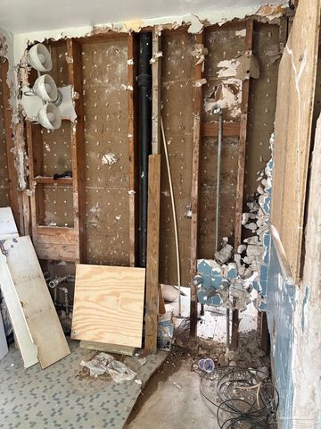 3703 W Theresa St, Pensacola, FL 32505