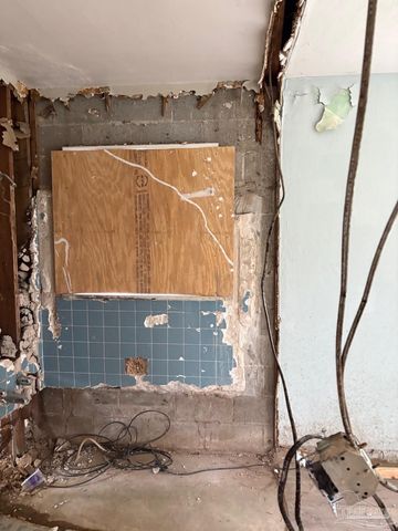 3703 W Theresa St, Pensacola, FL 32505