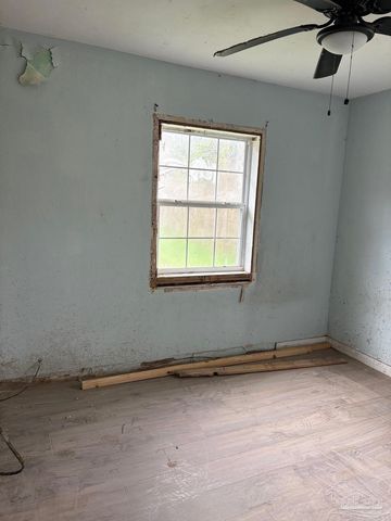 3703 W Theresa St, Pensacola, FL 32505