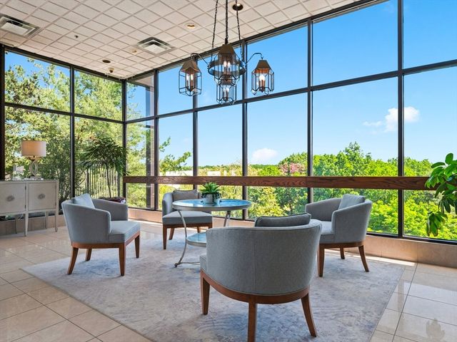 40 Village Rd 709, Middleton, MA 01949