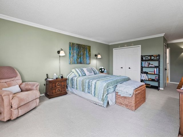 40 Village Rd 709, Middleton, MA 01949