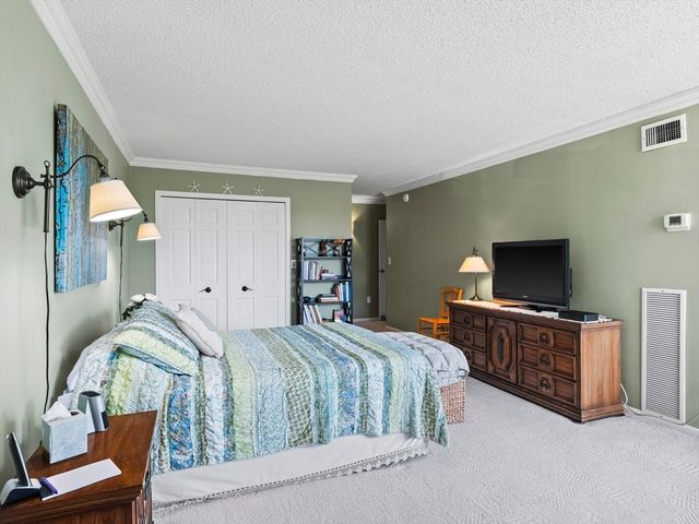 40 Village Rd 709, Middleton, MA 01949