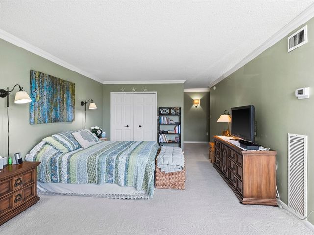 40 Village Rd 709, Middleton, MA 01949