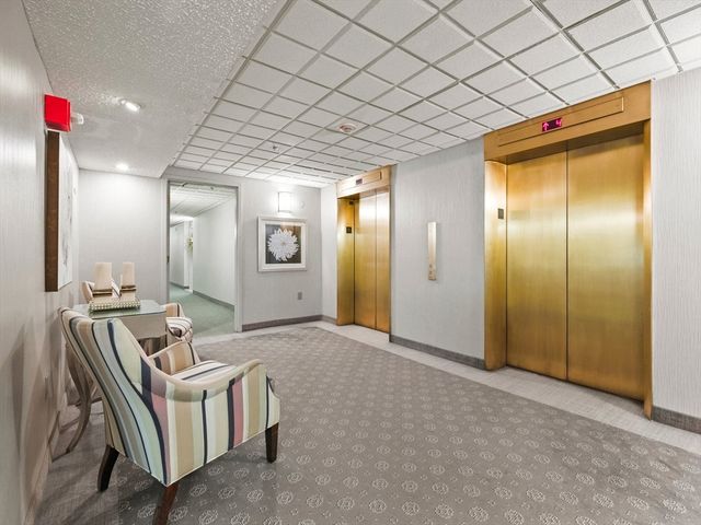 40 Village Rd 709, Middleton, MA 01949