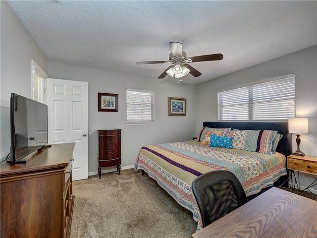 115 Grace Dr, Portland, TX 78374