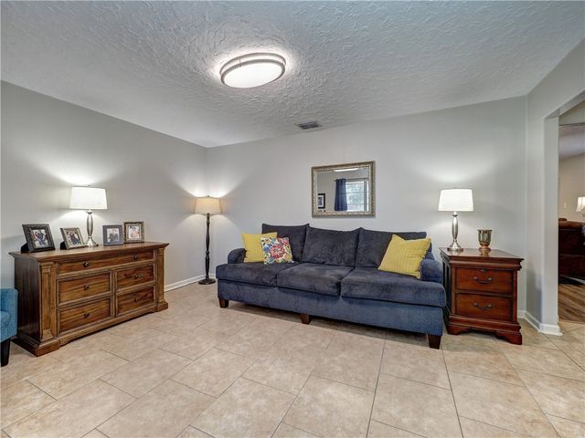 115 Grace Dr, Portland, TX 78374