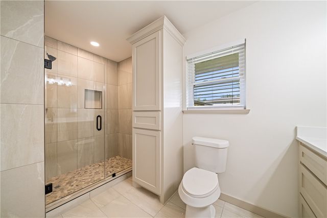 4702 Champions Dr, Corpus Christi, TX 78413