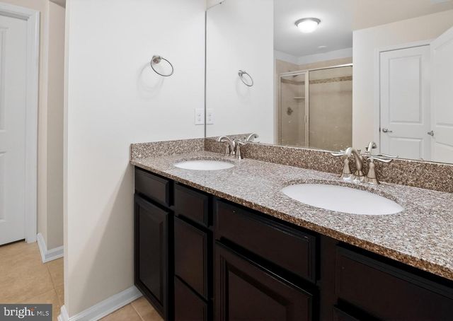 1695 LATCH STRING LN, Hatfield, PA 19440