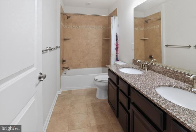 1695 LATCH STRING LN, Hatfield, PA 19440