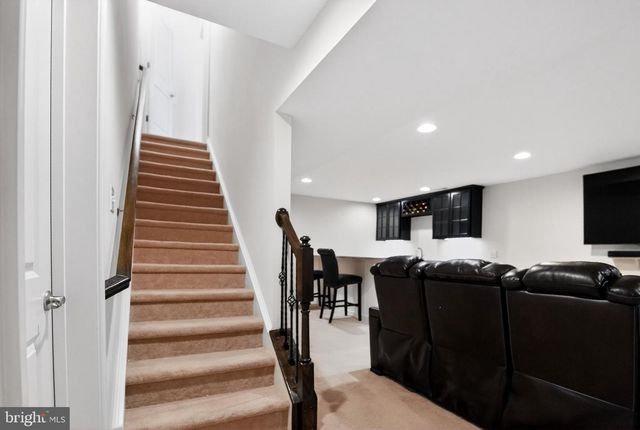 1695 LATCH STRING LN, Hatfield, PA 19440