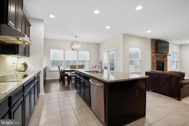 1695 LATCH STRING LN, Hatfield, PA 19440