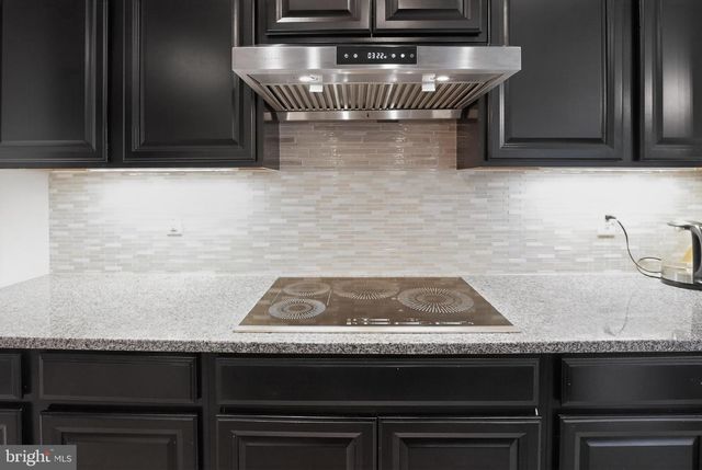 1695 LATCH STRING LN, Hatfield, PA 19440