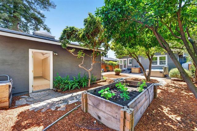 148 N 12th Street, San Jose, CA 95112