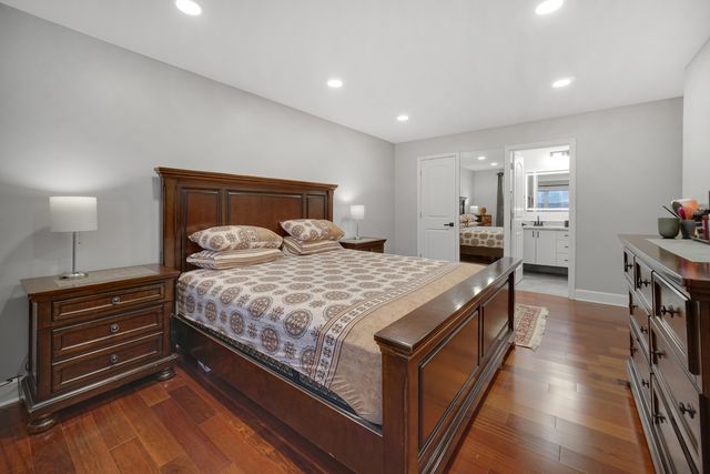 8210 ELMWOOD Street 314, Skokie, IL 60077