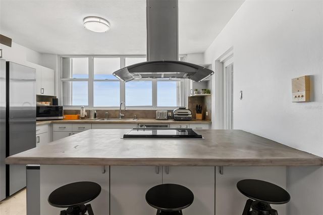 Condominio Puerto Paseo AVE. DONA FELISA RINCON DE GAUTIER 17, San Juan, PR 00926