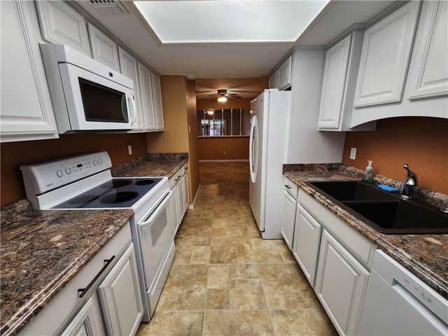 7209 Sparkle Sea Dr 7, Corpus Christi, TX 78412