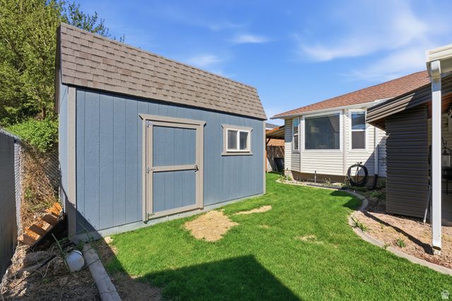 2539 W MASONS MILE DR, Taylorsville, UT 84129