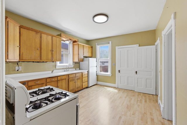 2657 N Weil STREET, Milwaukee, WI 53212