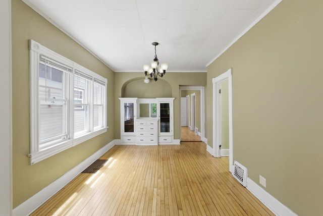 2657 N Weil STREET, Milwaukee, WI 53212