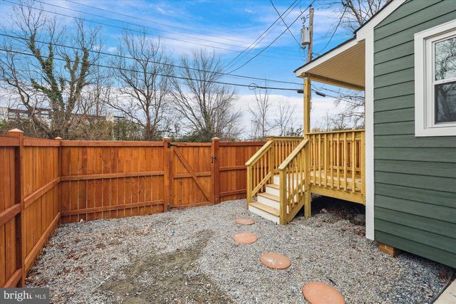 537 E DUNCAN AVE, Alexandria, VA 22301